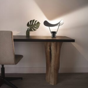 LED stolní lampa Vollee, stmívatelná, černá matná