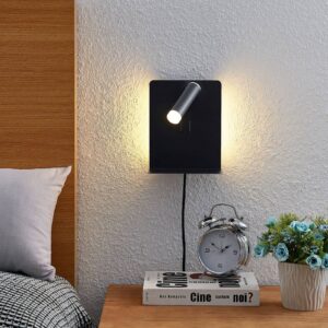 Lucande LED nástěnné bodové svítidlo Zavi, černé, zástrčka, police, USB
