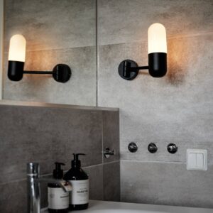 PR Home Nástěnné koupelnové svítidlo Zeta, černé, IP44, otočné